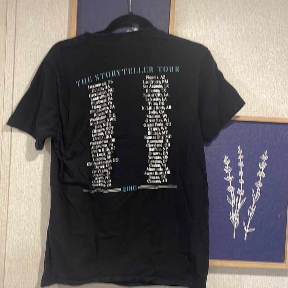 Carrie underwoods the storyteller tour T-shirt - Picture 2 of 4